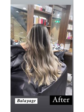 ラフ(LAFF) #黒髪#ボブルフ#ネビージュ#小顔#ワンレン