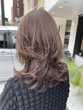 オフ(off) ハイレイヤーセミディ