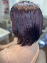 ジウ 上通り(JIU)&nbsp;20代30代小顔ゆるふわショートハイライトレッド