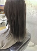 アッシュグレー