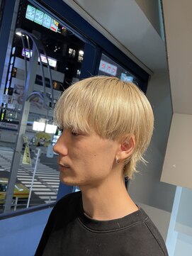 ミリオンバックス 上野(Million Bucks) ブロンドウルフヘア
