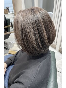 カシータ フロル 尾張旭店(Casita flor) グラデーションボブ