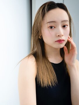 エインアンリー 表参道(AIN.ANLY.) ハイトーンカラーミルクティーアッシュ鎖骨ミディアム長めバング