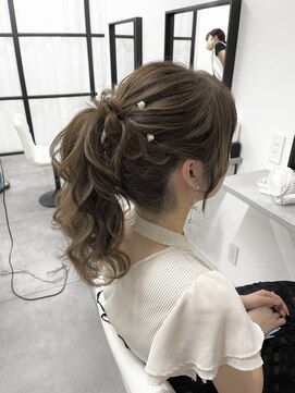 セラフィ(Seraphy) 高めポニーテール