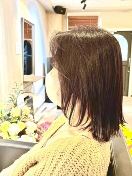 トゥーチェア(2chair)の写真/白髪ぼかしで、白髪を彩り個性を魅力に☆白髪を活かす技術でオシャレも楽しめるスタイルに♪
