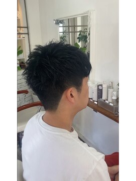 ヘアーアンドメイクアップモパ メンズカット