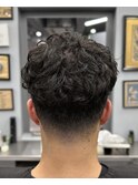 ショートスペインカール×テーパーフェード【池袋フェード】