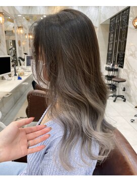 ティンク 大船(Tink) グラデーションカラー