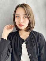 テラ(TERRA)&nbsp;重めシルエットのカジュアルボブスタイル