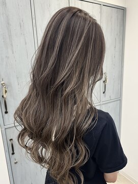 ロテ(LOTE.) ハイライト/ハッシュカット/クラゲヘアー/黒髪カタログ/一宮