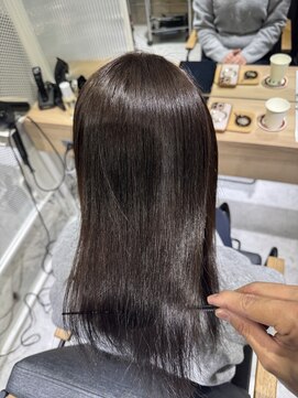 タミーズ 金山(Tummy's) 髪質改善ストレート