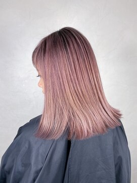 ジゼル(gisele) エモピンク