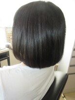 コア フィール ア デイ(COIFFURE A DAY)&nbsp;【M3D見附今町】黒髪ボブ