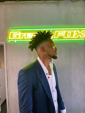 グリーディーフォックス 代々木(Greedy FOX) アップバング/ツーブロックマッシュ/束感/波巻き[シェービング]