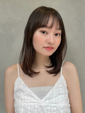 ガーデンヨコハマ(GARDEN YOKOHAMA) ミディアムレイヤーカットワンカール内巻きオリーブベージュ