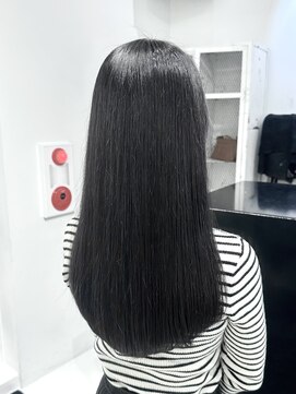 ココ 原宿(KOKO) M黒髪小顔ヘアオリーブグレー艶髪クラゲヘアーココアベージュ