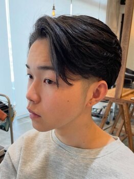 オル(olu.)の写真/男性も通いやすい伊丹の隠れ家。経験豊富なスタイリストが丁寧に解決へ導きます！非日常な贅沢時間を。