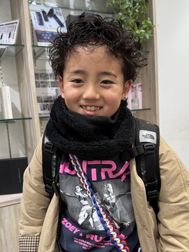 エアー 横浜(AIR) 【寺本】イケメンキッズカットクルクルパーマ