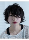 外ハネ黒髪ボブ