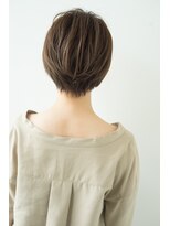 エル(LE)&nbsp;切りっぱなしボブひし形シルエットグレージュエアリーショート