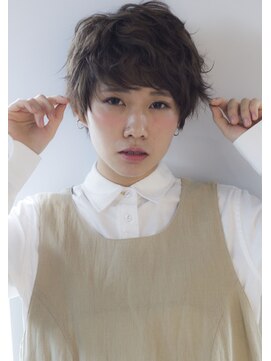 ザ シー 橋本(The C) 顔まわりのニュアンスで１日の気分が変わる