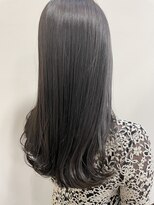 オウルヘアー(Owl hair)&nbsp;グレイアッシュ/ストレート/ロング/ワンカール