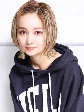 クラッチ 名古屋(CLUTCH) 大人可愛い小顔美髪ツヤ髪ハイトーン外ハネワンカールA4