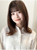 レイヤーミディアム ハッシュカット 似合わせカット  フルバング