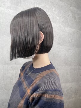 バックス(BUCKS) 切りっぱなしボブ