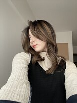 キー(kii)&nbsp;ミディアムレイヤー/バレイヤージュ風ハイライト