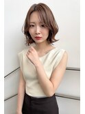 外ハネひし形小顔くびれボブ☆センターパートシルキーベージュ