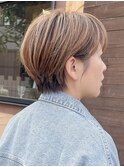 ショートボブ