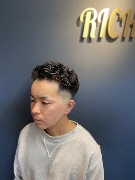 リッチ(RICH) オールバック風パーマ