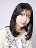 ミディアム×内巻き×暗髪