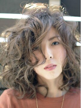 サラ キョウゴク トウキョウ(SALA KYOGOKU TOKYO) kurikuriパーマ