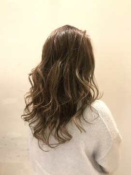 モードケイズ 尼崎店(MODE K's) ベージュカラー