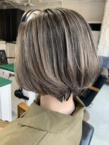 リアン(Lien)&nbsp;Lien☆大人かわいいナチュラルくびれショート×フォギーベージュ