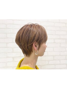 白髪染めも理想の色味でおしゃれに楽しめる！ワンランク上のカラーで透明感×艶を実現＊［秋葉原/岩本町］