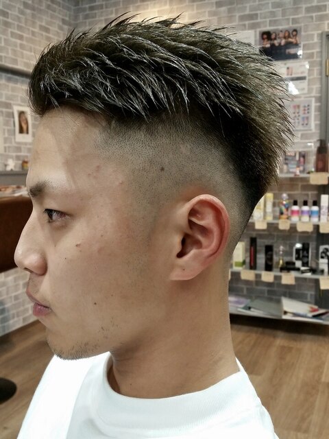 　ツーブロックアシメ ×フェードstyle　グレージュ