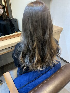 エルバイシオン(aile by sion) 外国人風グラデーション×アッシュグレー/20代/30代/40代/50代