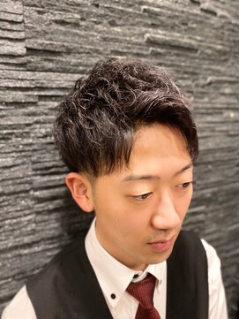 プレミアムバーバー 目黒店(PREMIUM BARBER produce by HIRO GINZA) ツーブロック刈り上げパーマ