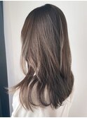 オリーブグレージュレイヤーカット_くびれヘア_ba356051
