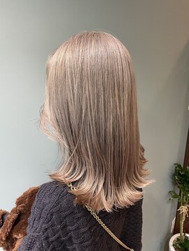 スイート(Suite) ハイトーンベージュ