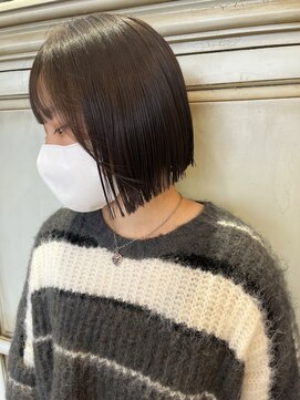 グローリープラス(Glory+plus) あご下 切りっぱなしボブ.