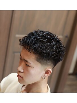 バーバーショップ スバル(BARBERSHOP SUBARU) ＜理容室＞＜バーバー＞ショートパーマスタイル