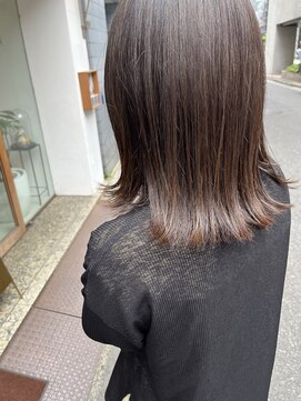 ハナサカヤヘアーサロン(hanasakaya hair salon) 白髪ぼかしカラー×切りっぱなしロブ