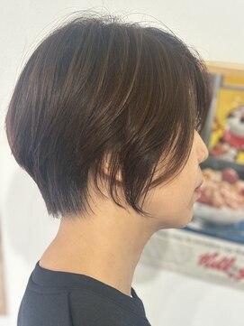 クラップ(CLAP) 襟足スッキリショートボブ