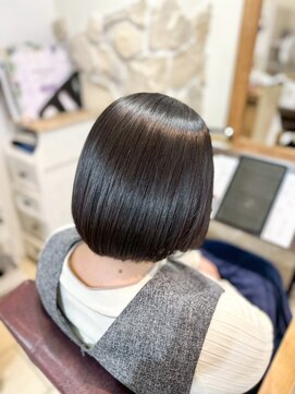 ラウラアンドロー(LAURA&RO) ナチュラルロング髪質改善縮毛矯正/塚口/美髪専門ダメージレス