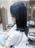 肌を白く見せるサファイアブラック