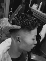 ラフテル ロマン(RAFTEL Roman)&nbsp;crew cut midlle high fade クルーカット